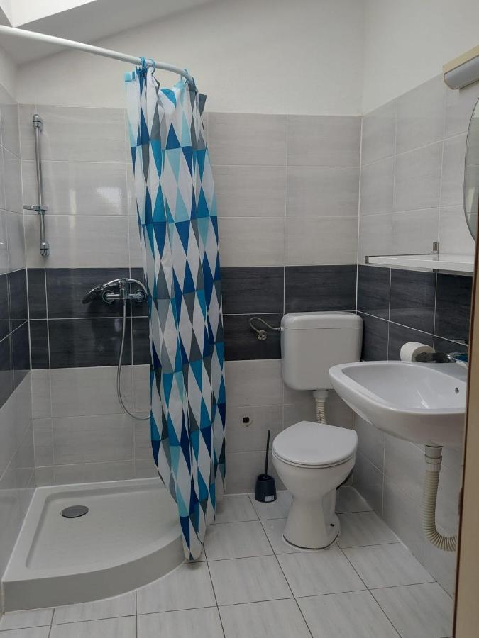 Apartment Ivana クルク エクステリア 写真