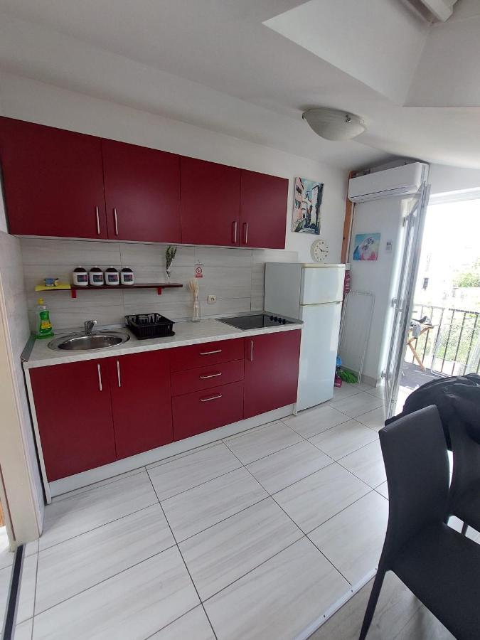 Apartment Ivana クルク エクステリア 写真